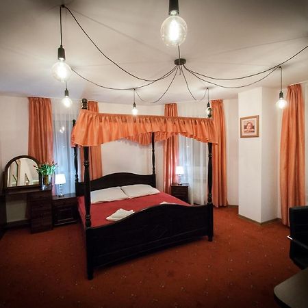 Secession Hotel Leczna 외부 사진