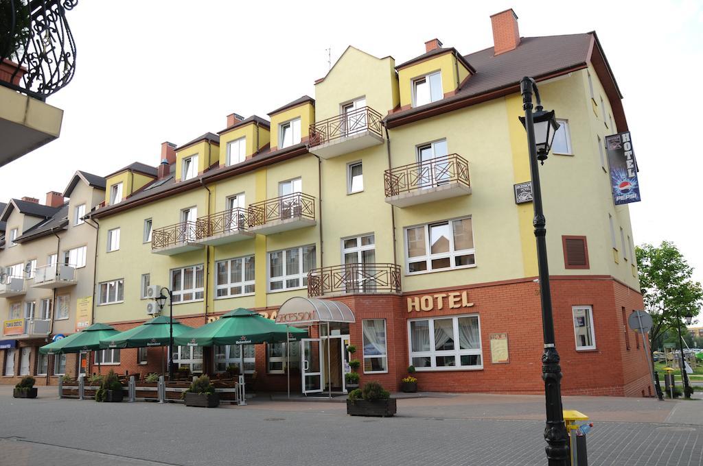 Secession Hotel Leczna 외부 사진