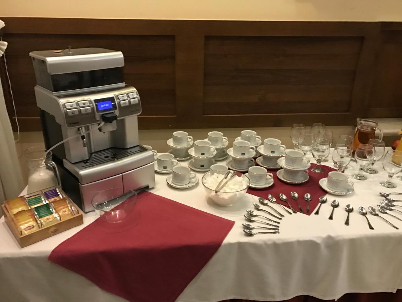Secession Hotel Leczna 외부 사진